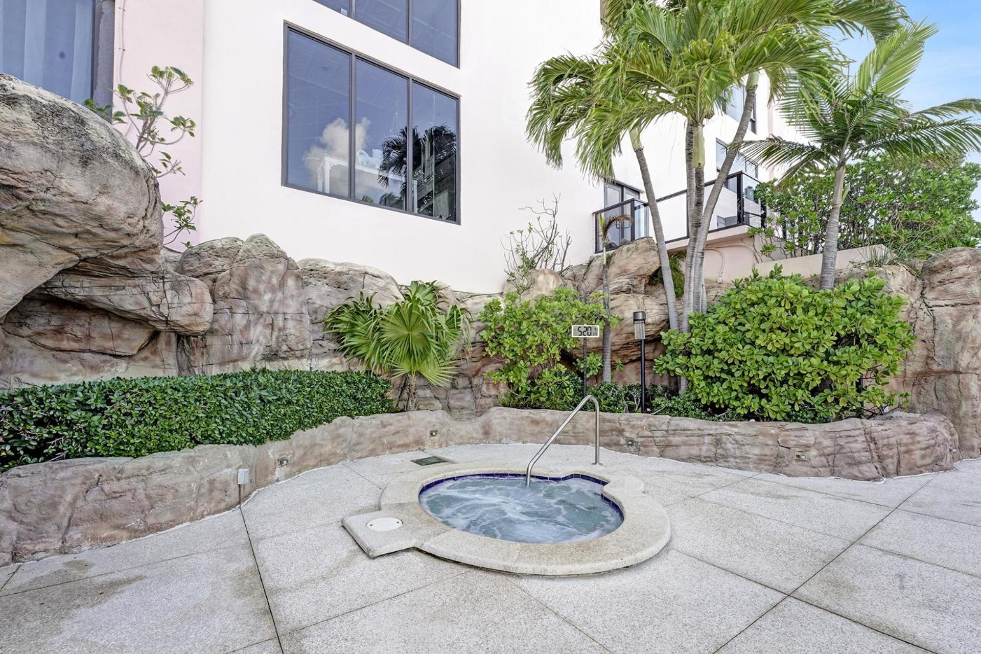 Apartment Cozy 2 Bdr With Service 1108
