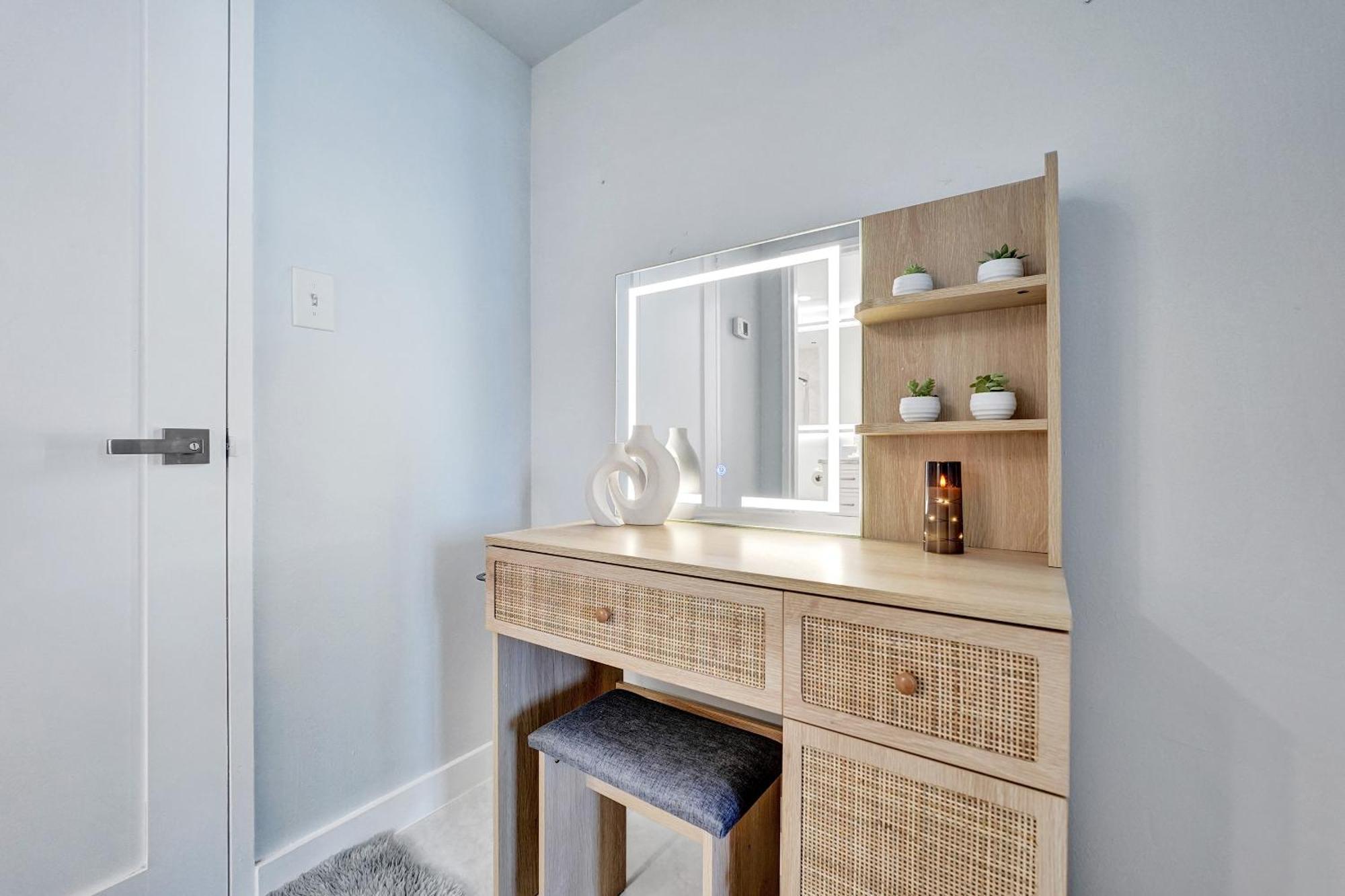 Cozy 2 Bdr With Service 1108 Apartment